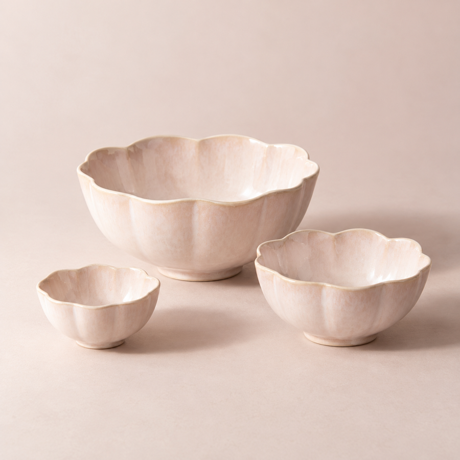 Chalk Petal Sharing Bowl Set